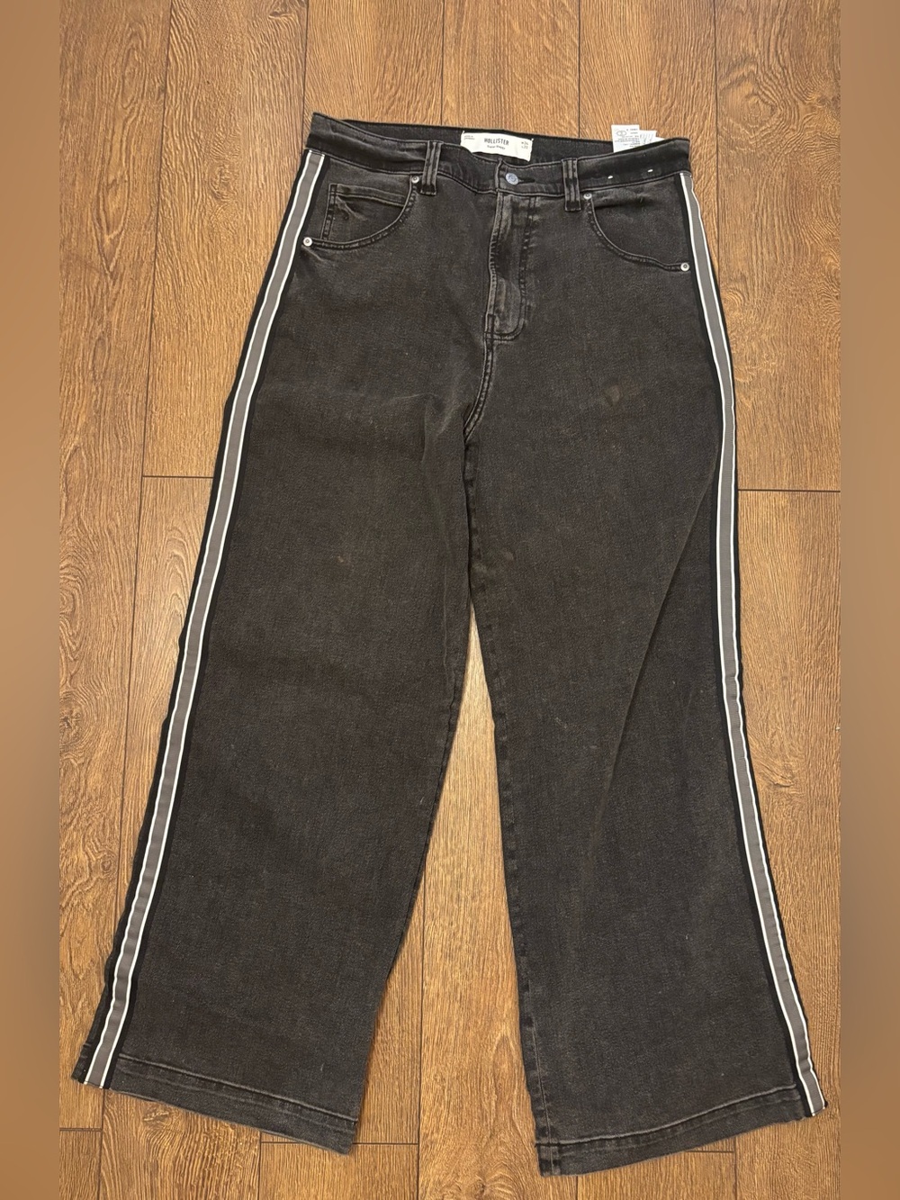 Mens Black Hollister Wide-Leg Jeans with Side Stripes, Size 34x32